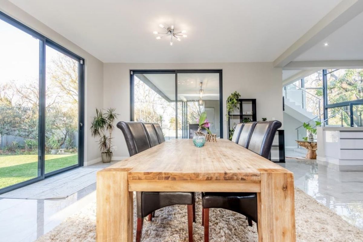 4 Bedroom House for Sale in Bryanston East, Sandton - Photo 3