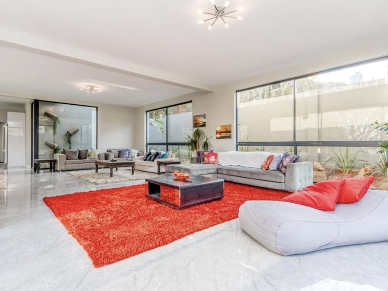 4 Bedroom House for Sale in Bryanston East, Sandton - Photo 2