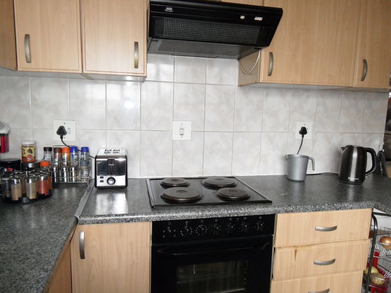 Townhouse For Sale - Photo 5