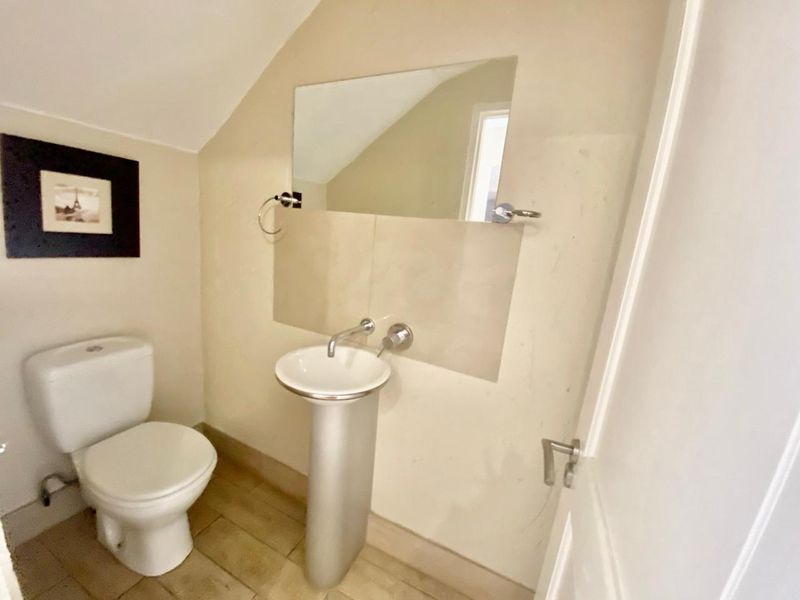 2 Bed  2.5 Bath Apartment to Let in Morningside - Photo 5