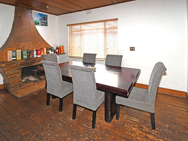 Charming 3 bedroom freestanding home in The Hill, Johannesburg perfect for families seeking comfort - Photo 5