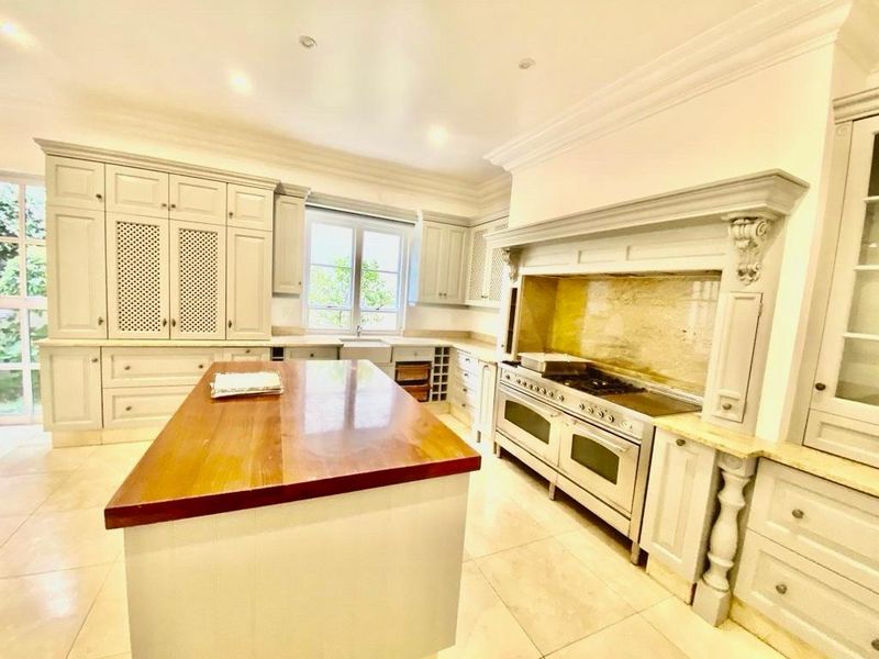 Sandhurst Sandton - Wealthy, Prestigious Suburb - Be the one to live the Luxury Lifestyle - Photo 9