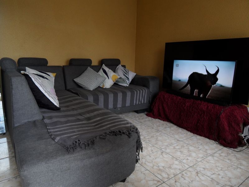 Simplex Townhouse For Sale - Photo 9