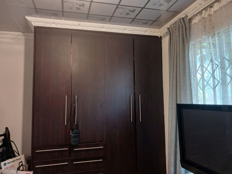 Charming 2 Bedroom House  In Cosmo Gated Community... - Photo 8