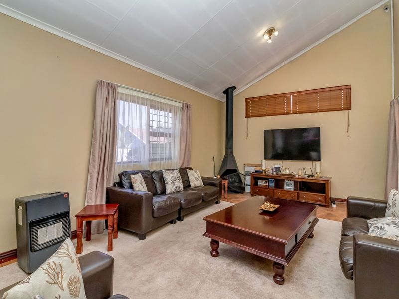 3 Bedroom House for Sale in North Riding - Photo 4