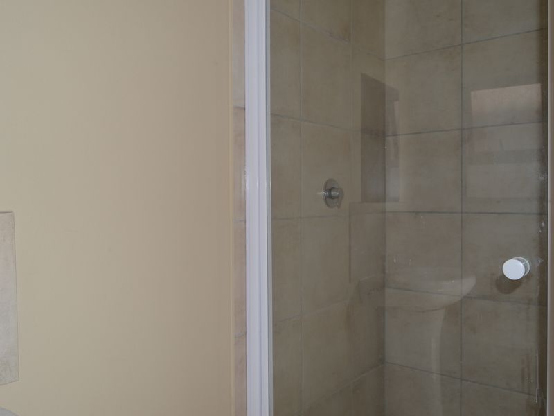 Discover your dream 3-bedroom rental home in a secure gated estate in Henley On Klip - Photo 8