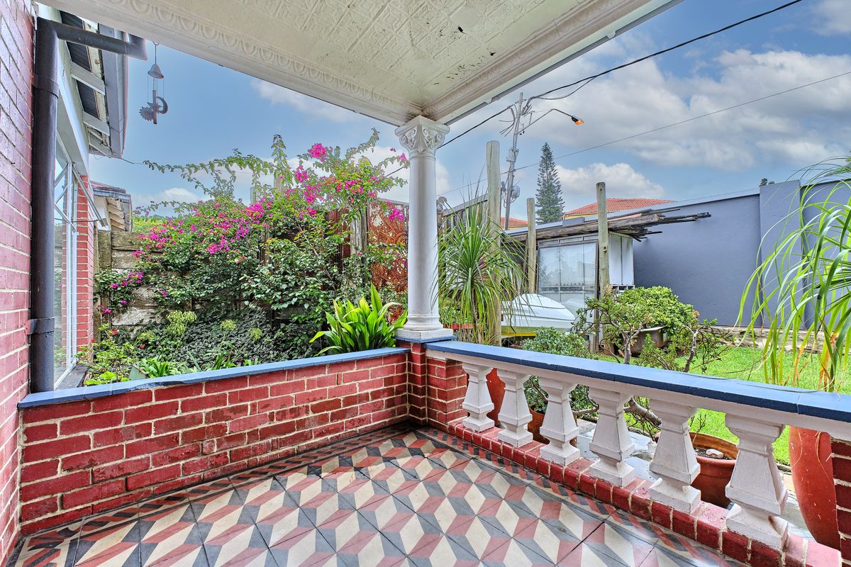 Freehold For Sale In Johannesburg - Photo 3