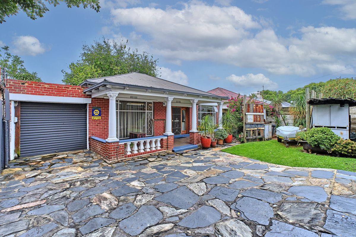 Freehold For Sale In Johannesburg - Photo 2