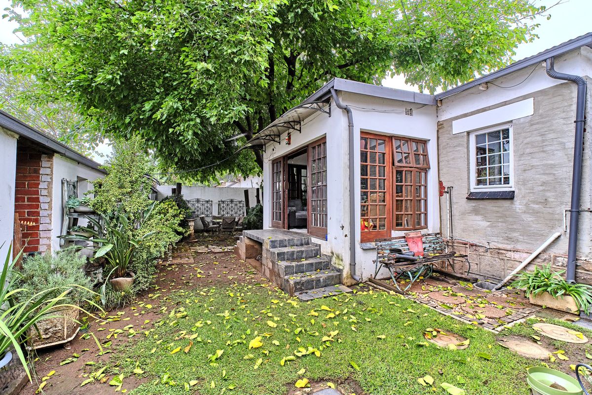 Freehold For Sale In Johannesburg - Photo 4