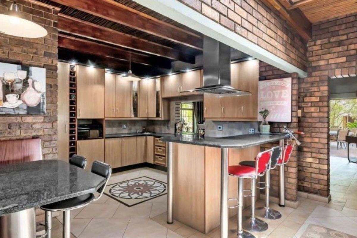 Create Unforgettable Country Living Memories By Escaping The City To This Beautiful Plot -Fourways! - Photo 2