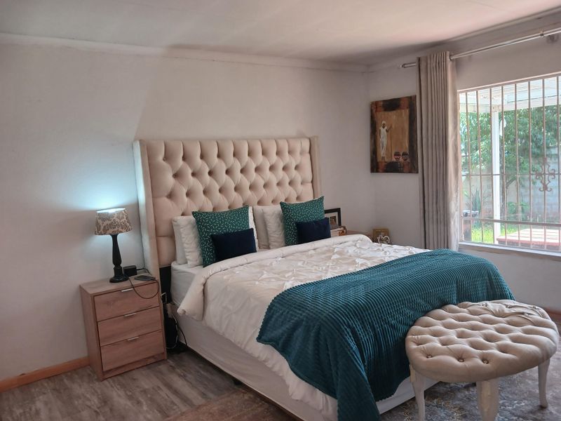 Looking For Comfort, Security & Peace Of Mind-Look No Further Westgate Mews Is The One with 12 Units - Photo 10