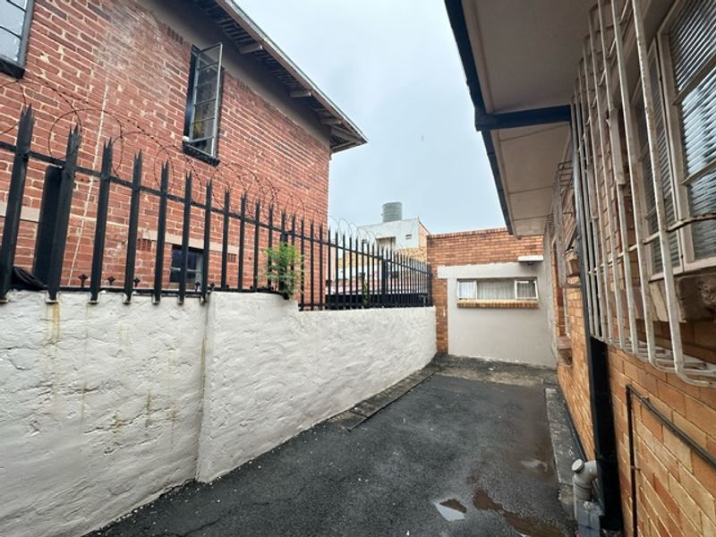 Spacious Investment Property for Sale - Photo 4