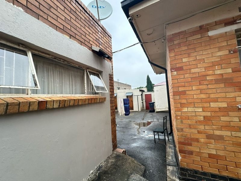 Spacious Investment Property for Sale - Photo 3