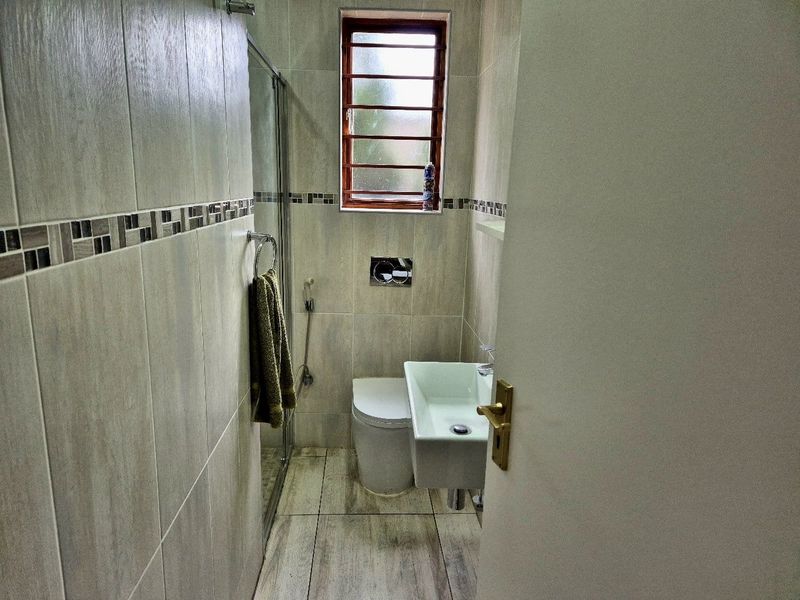 Expansive 3-Bedroom Apartment for Rent in a Prime Morningside Complex - Photo 4