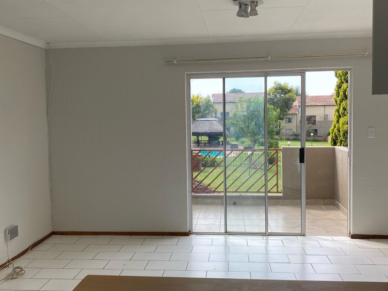 Stunning Well  Maintained Complex that you can call home! - Photo 3