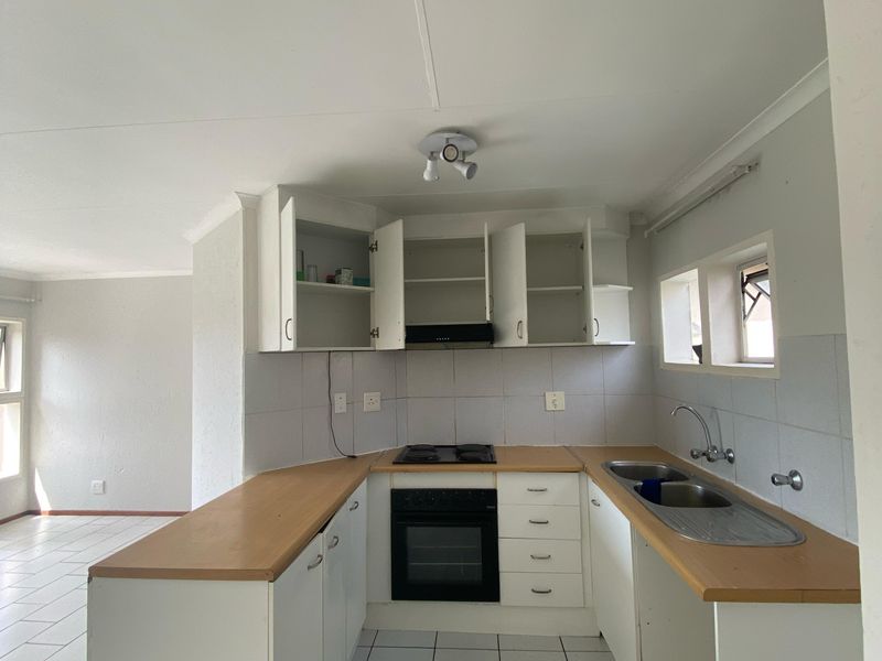 Stunning Well  Maintained Complex that you can call home! - Photo 6