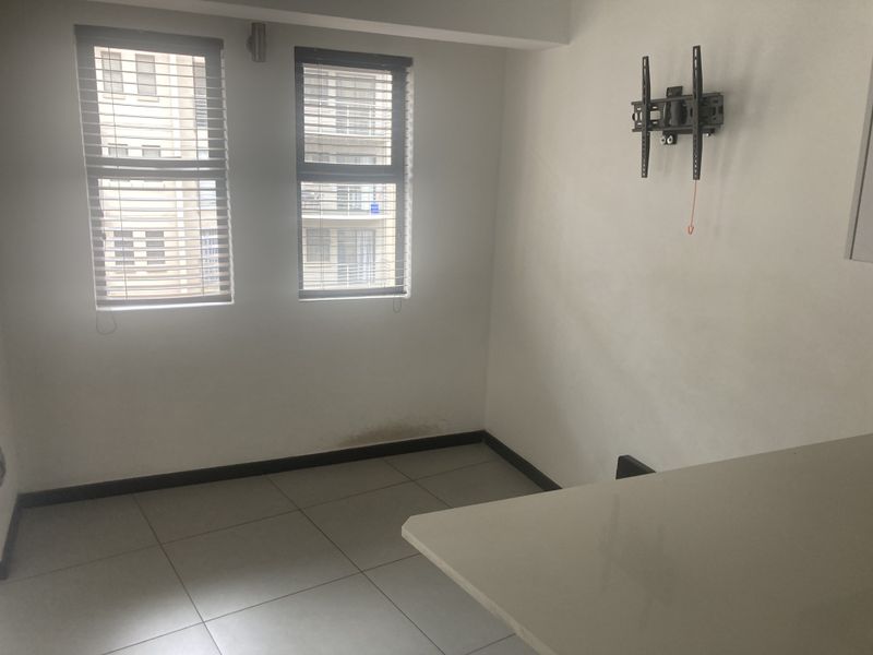 Modern Bachelor Unit — Prime Student Investment - Photo 10