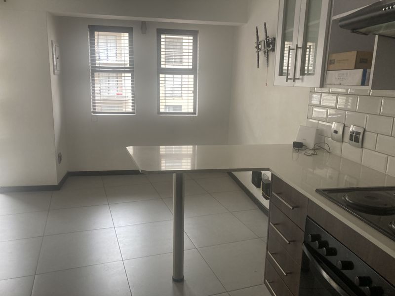 Modern Bachelor Unit — Prime Student Investment - Photo 9