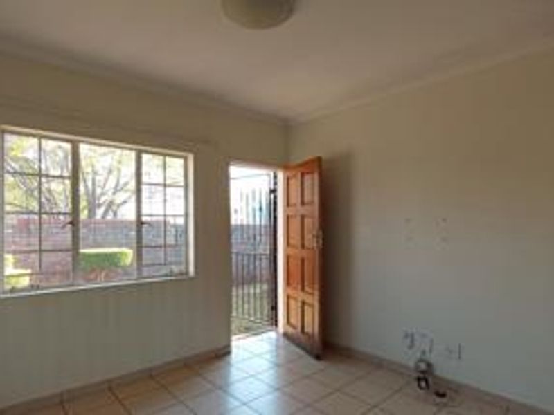 Sectional Title For Sale In Akasia - Photo 6