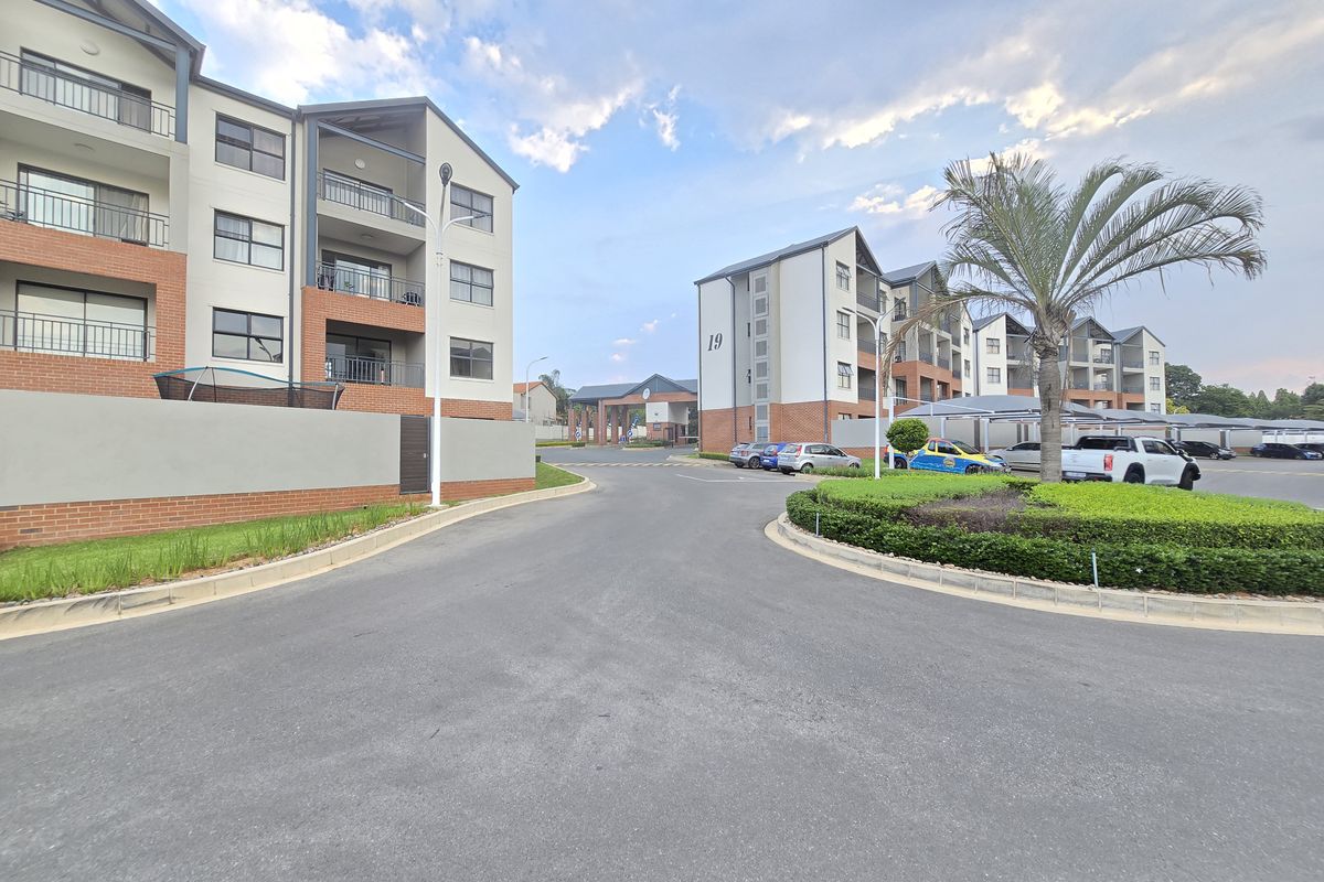 EXQUISITE  RESIDENCE - Photo 2