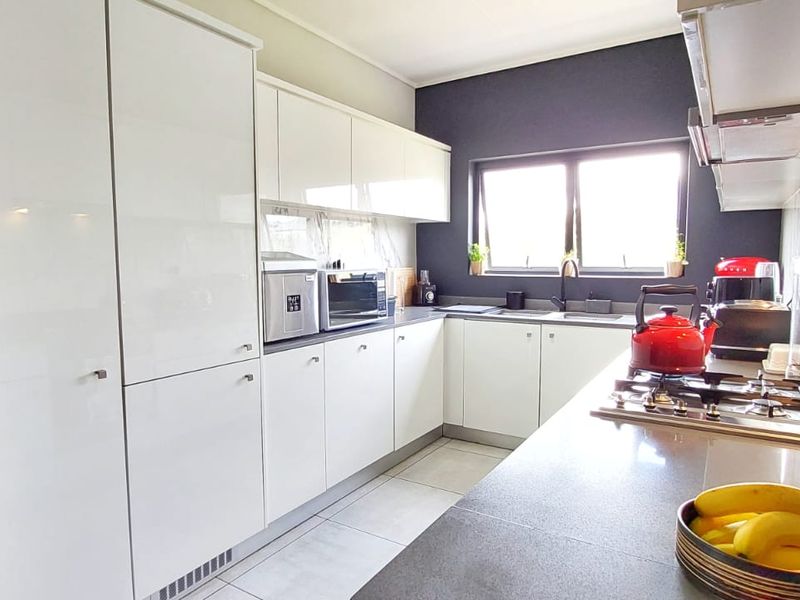 Exquisite 3-Bedroom First Floor Apartment at Polofields Lifestyle Estate - Photo 10