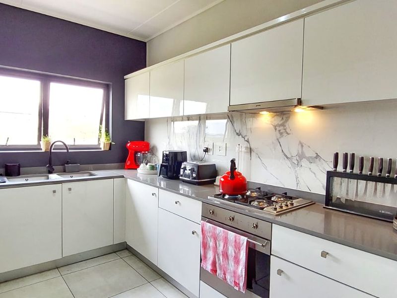 Exquisite 3-Bedroom First Floor Apartment at Polofields Lifestyle Estate - Photo 8