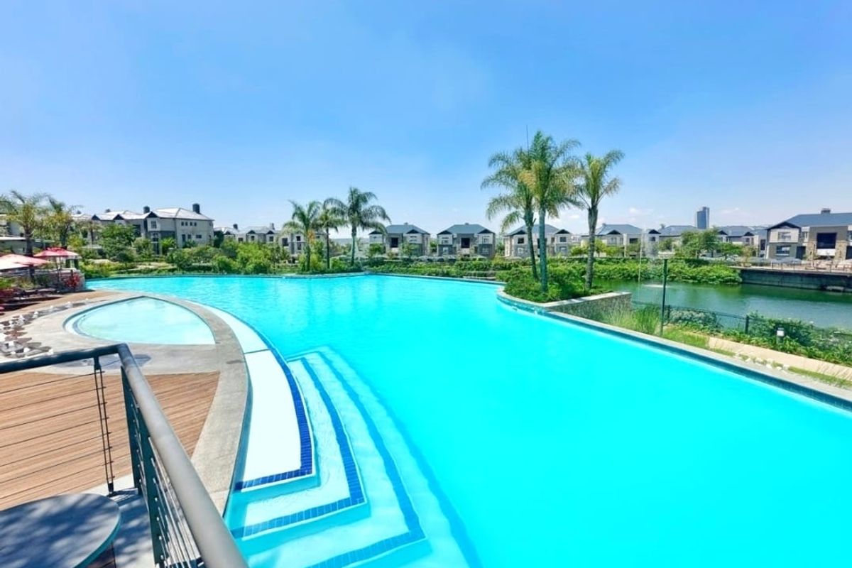 Exquisite 3-Bedroom First Floor Apartment at Polofields Lifestyle Estate - Photo 2