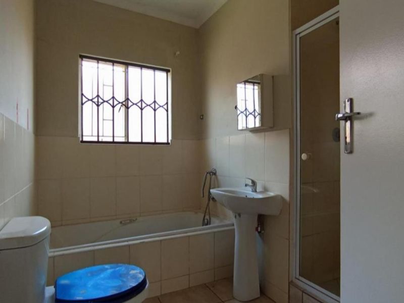 Fixer- Upper In a Gated Community- Are You Ready To Bring Your Dream Home To Life!! - Photo 6