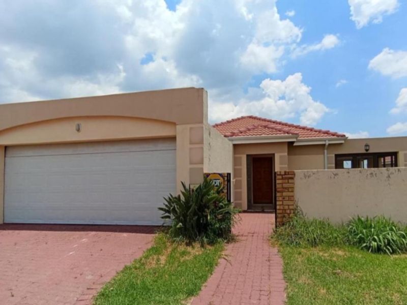 Fixer- Upper In a Gated Community- Are You Ready To Bring Your Dream Home To Life!! - Photo 2