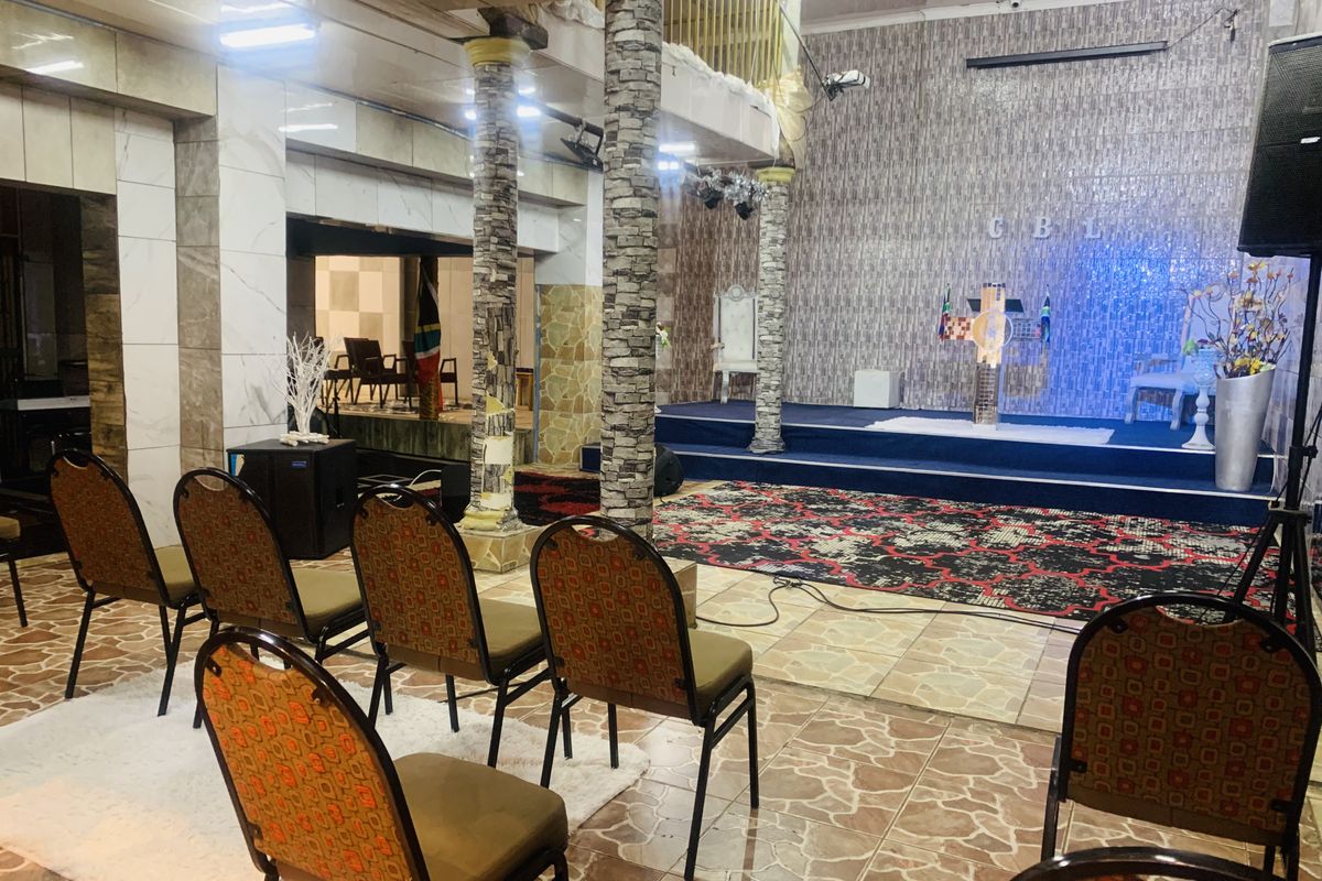 A good investment property with a church & income generating apartments. - Photo 2