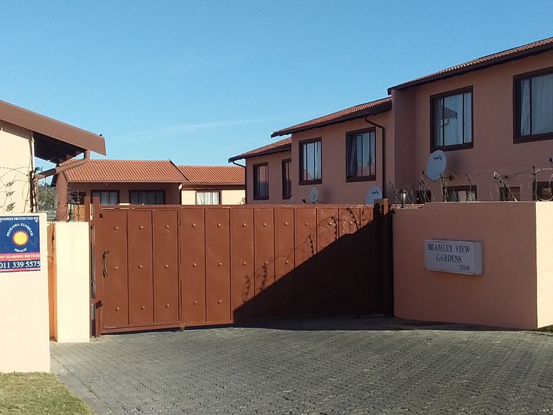 Townhouse For Sale - Photo 1