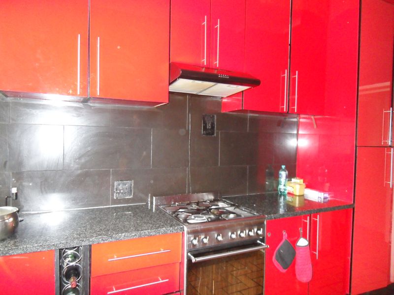 Townhouse For Sale - Photo 7