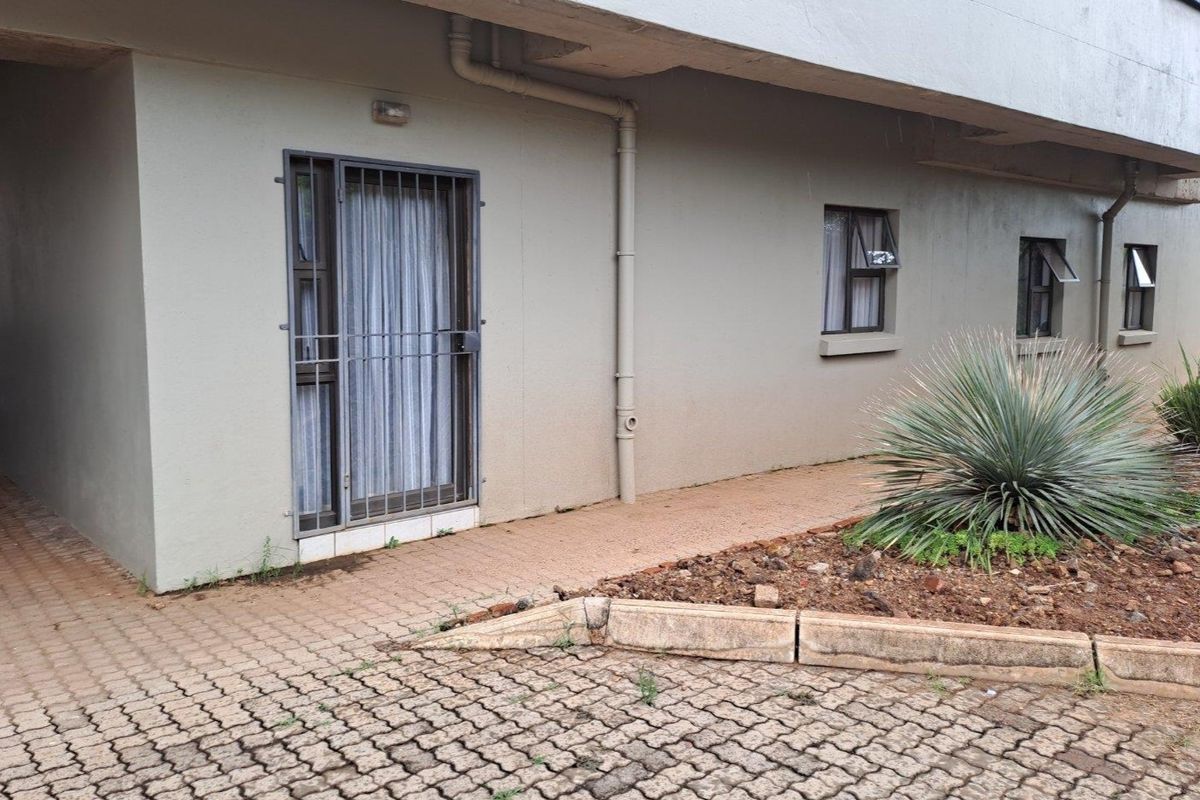 2 Bedroom Apartment For Sale - Photo 3