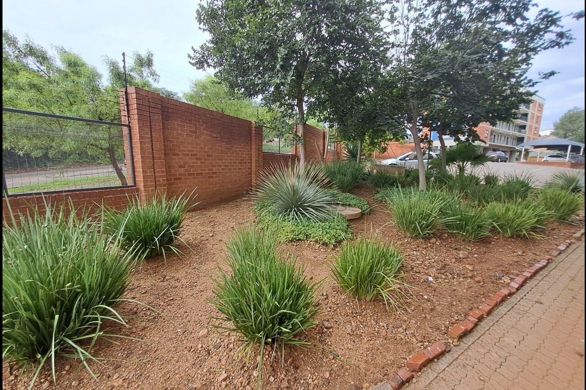 2 Bedroom Apartment For Sale - Photo 2