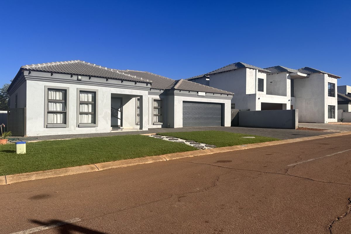 Modern 3-Bedroom Home in The Orchards - Estate Living - Photo 5