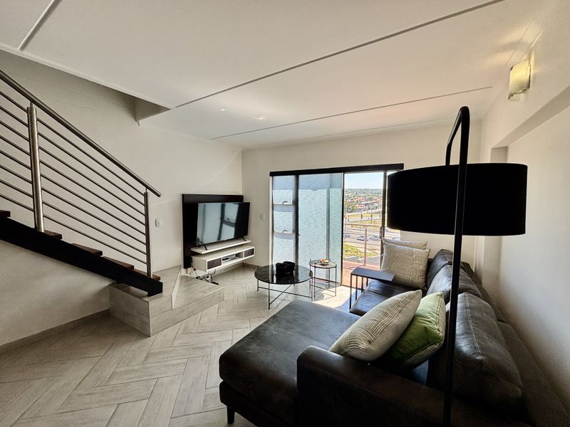 Stunning 3-bedroom apartment in Barbeque Downs, Midrand—modern living with great amenities awaits! - Photo 2