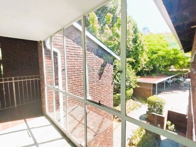 1 Bedroom Furnished apartment To Let in Sandown, Sandton - Photo 6