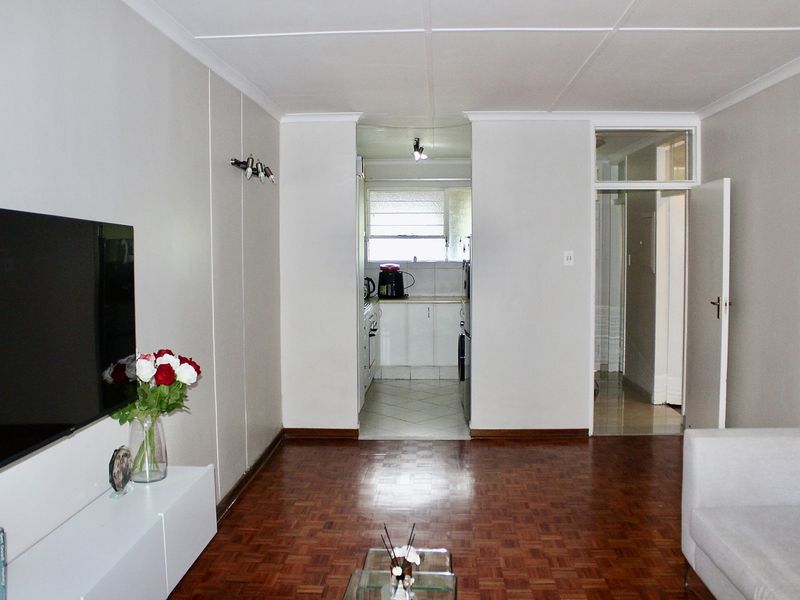 1 Bedroom Furnished apartment To Let in Sandown, Sandton - Photo 9