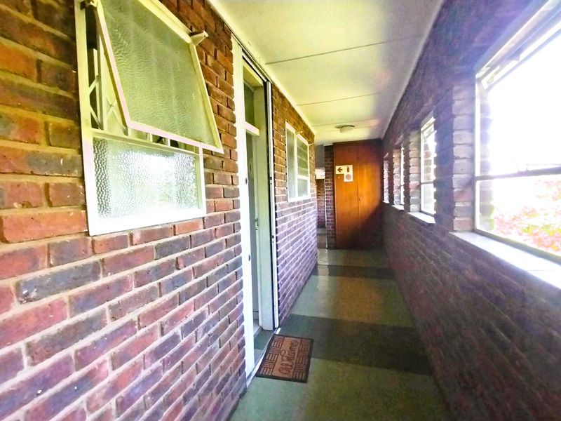 1 Bedroom Furnished apartment To Let in Sandown, Sandton - Photo 7