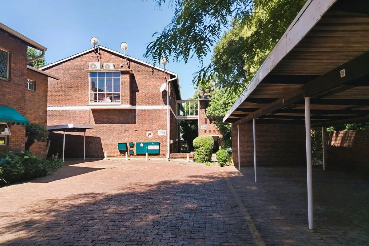 1 Bedroom Furnished apartment To Let in Sandown, Sandton - Photo 4