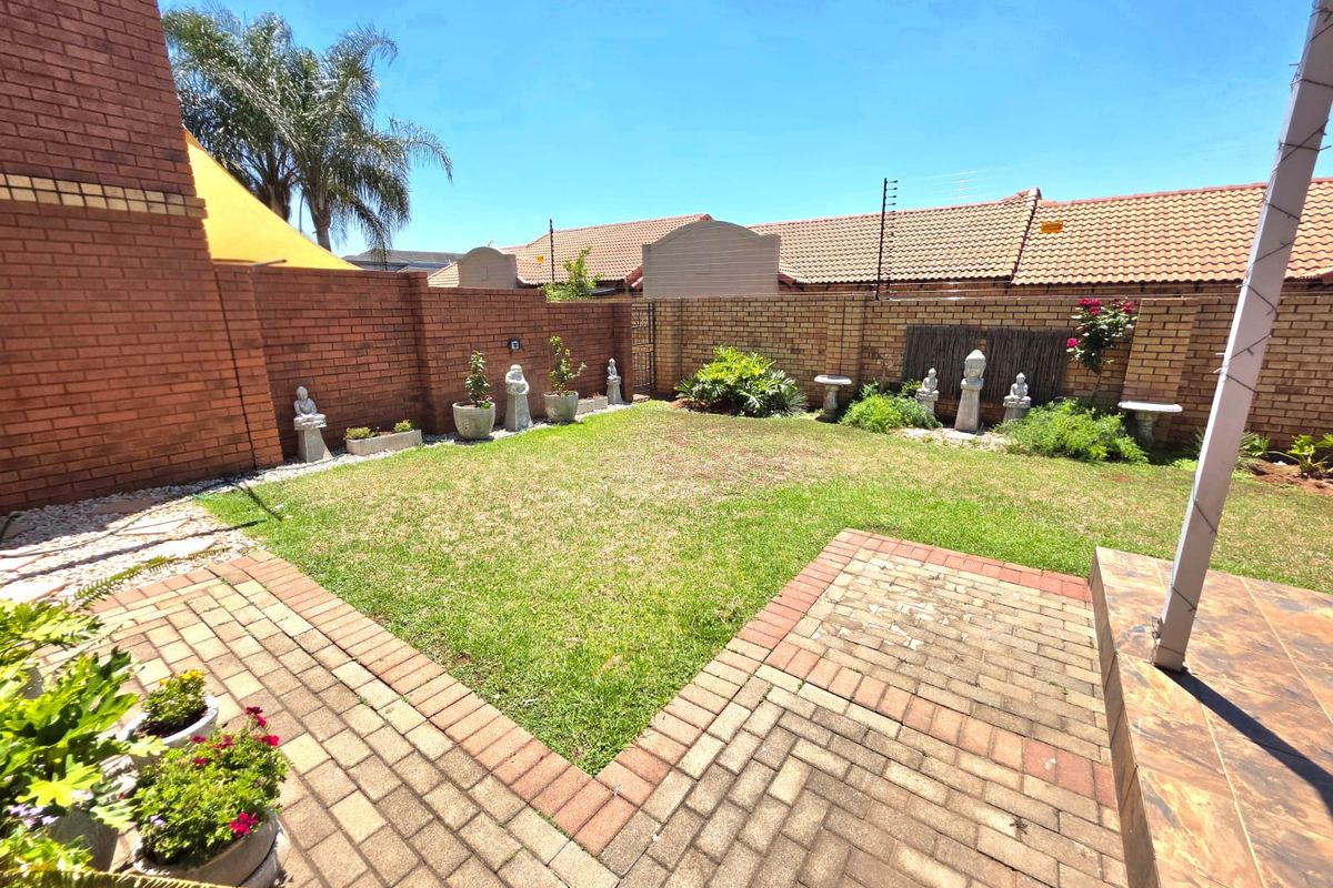 This is YOUR home!! - Photo 4