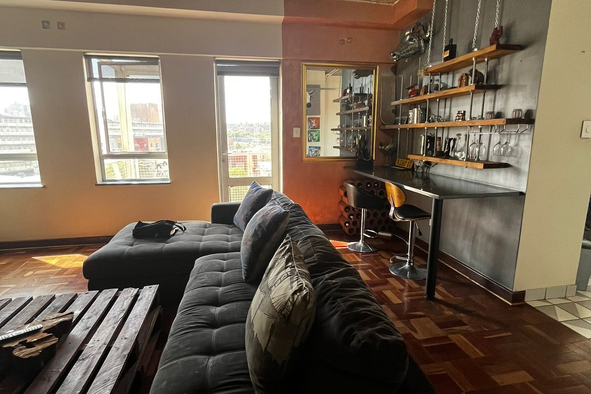 Big Studio Apartment For Sale In Maboneng - Photo 5