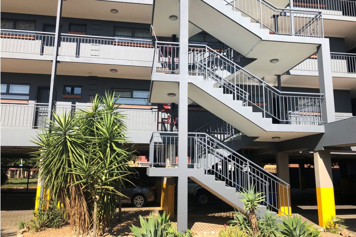 Neat 2-Bedroom Apartment for Sale – Weaved Park - Photo 2