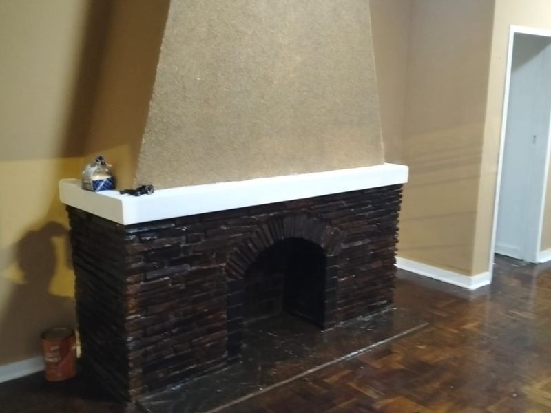 Stunning 3-bedroom house for sale in Florida, Roodepoort—perfect for families and investors alike! - Photo 7