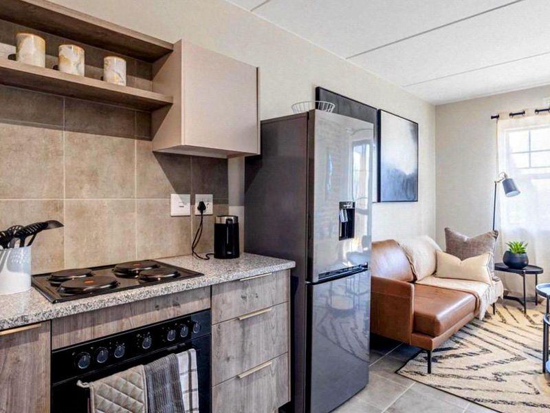 A Modern 2 bedroom, 1 bathroom Apartment, in Theresapark - Photo 6