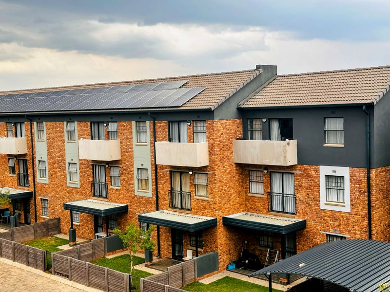 A Modern 2 bedroom, 1 bathroom Apartment, in Theresapark - Photo 3