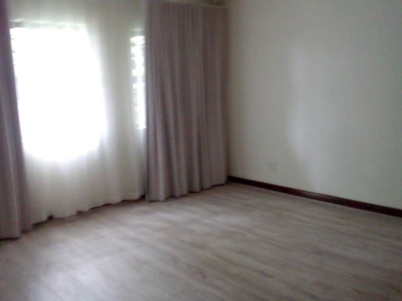 3 bedroom 3 bathroom Cluster in Morningside - Photo 5