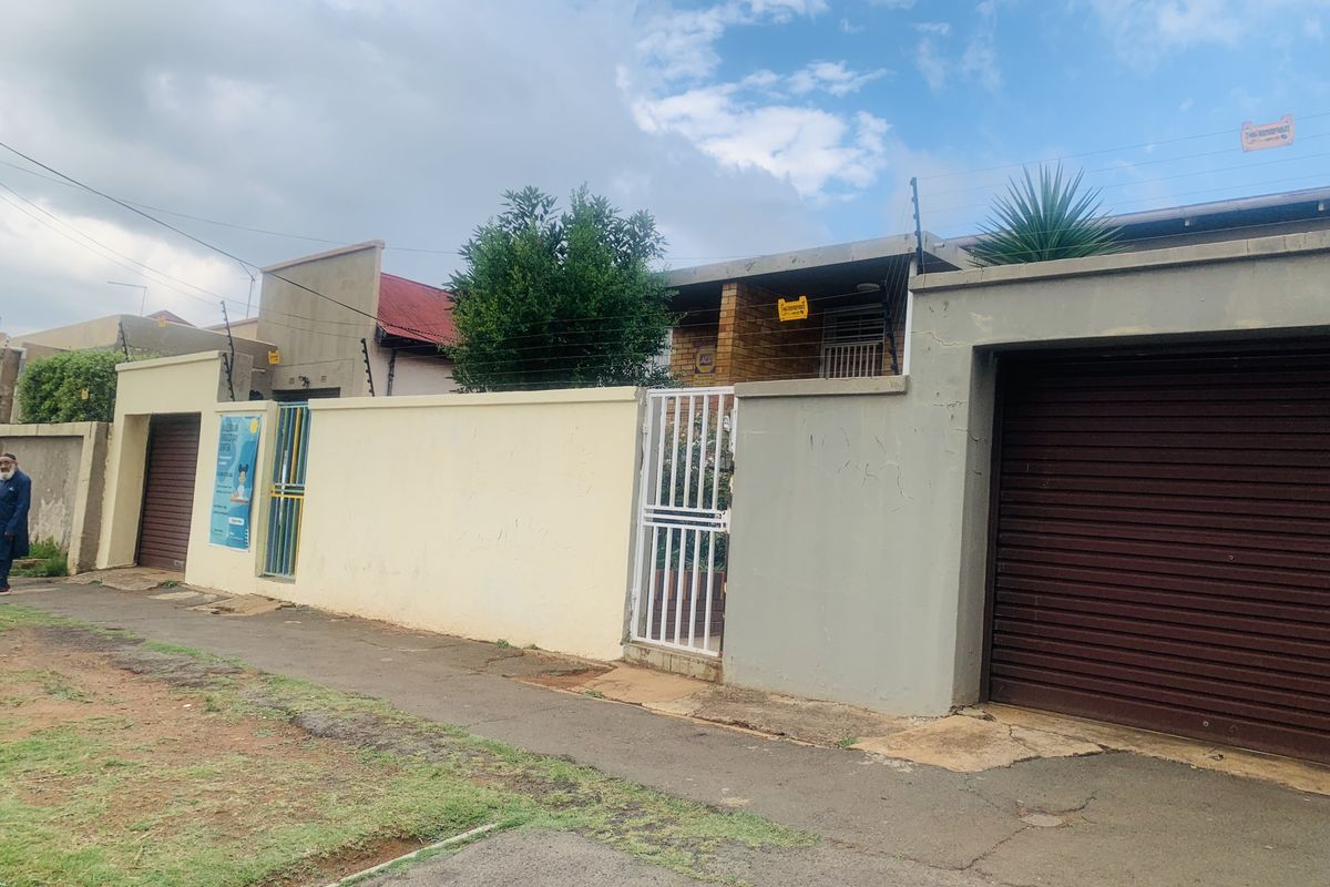 Calling All Investors! A Pair f Semi-Detrached Homes in Bezvalley - Photo 3