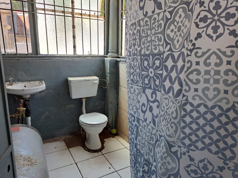House For Sale In Johannesburg - Photo 9