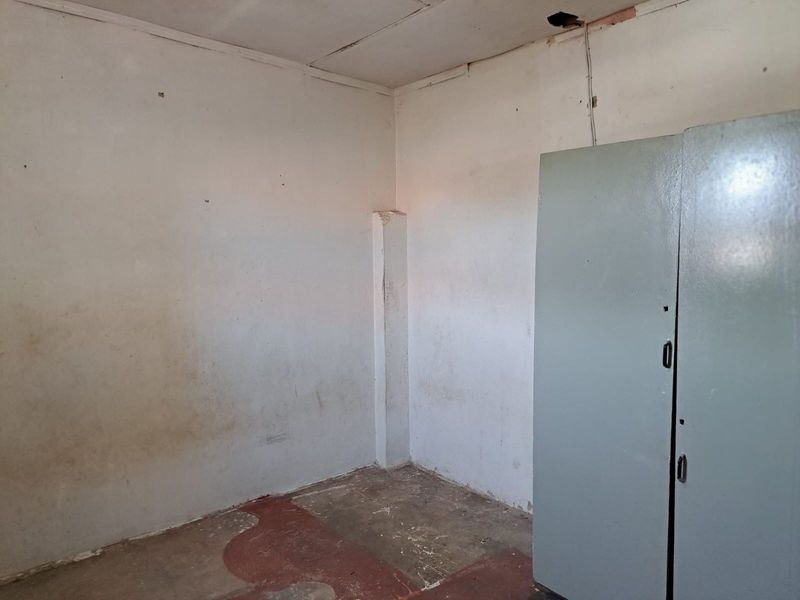 House For Sale In Johannesburg - Photo 8